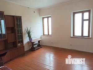 2-к квартира, вторичка, 73м2, 1/1 этаж