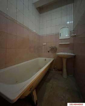 3-к квартира, вторичка, 61м2, 1/2 этаж