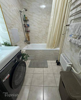 2-к квартира, вторичка, 81м2, 1/16 этаж