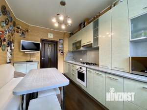 4-к квартира, вторичка, 98м2, 3/5 этаж