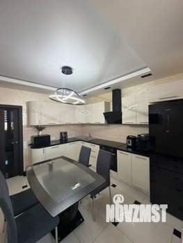 2-к квартира, вторичка, 63м2, 23/24 этаж