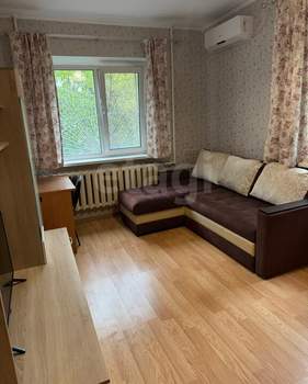 2-к квартира, вторичка, 39м2, 1/5 этаж