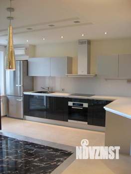 3-к квартира, вторичка, 98м2, 9/15 этаж