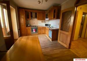 4-к квартира, вторичка, 126м2, 1/10 этаж