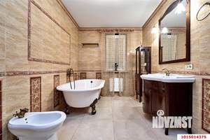 3-к квартира, вторичка, 140м2, 10/18 этаж