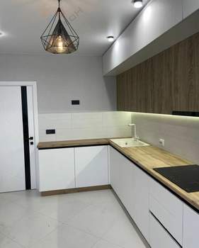 2-к квартира, вторичка, 71м2, 16/9 этаж