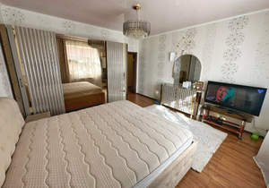 5-к квартира, вторичка, 200м2, 3/4 этаж