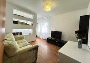 3-к квартира, вторичка, 65м2, 1/16 этаж