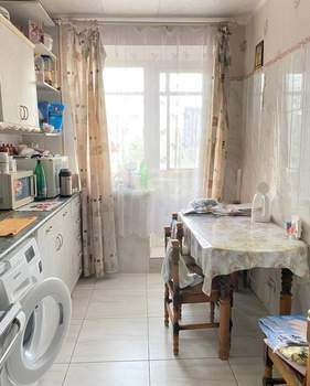 3-к квартира, вторичка, 63м2, 1/9 этаж