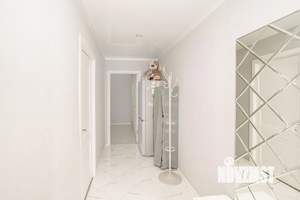 2-к квартира, вторичка, 54м2, 1/9 этаж
