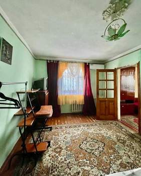 4-к квартира, вторичка, 85м2, 1/2 этаж
