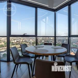4-к квартира, вторичка, 200м2, 24/25 этаж