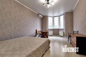 2-к квартира, вторичка, 65м2, 1/17 этаж