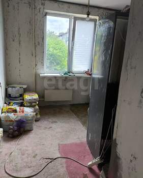 2-к квартира, вторичка, 50м2, 1/10 этаж