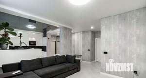 2-к квартира, вторичка, 63м2, 8/18 этаж