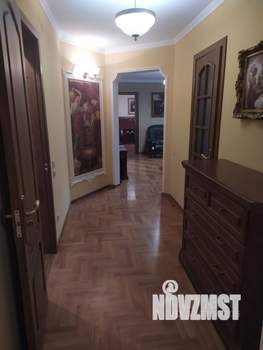 3-к квартира, вторичка, 122м2, 10/14 этаж