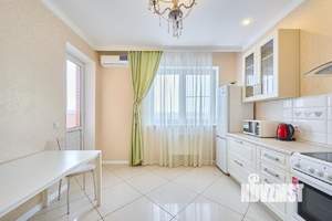 2-к квартира, вторичка, 69м2, 10/19 этаж