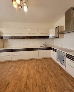 2-к квартира, вторичка, 76м2, 17/24 этаж
