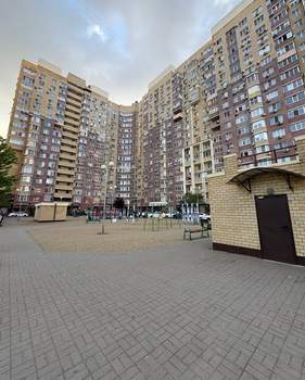 3-к квартира, вторичка, 90м2, 2/17 этаж