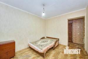 2-к квартира, вторичка, 63м2, 1/9 этаж
