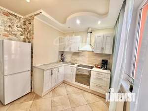 2-к квартира, вторичка, 56м2, 1/9 этаж