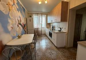 2-к квартира, вторичка, 58м2, 1/18 этаж