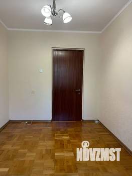 3-к квартира, вторичка, 65м2, 3/5 этаж