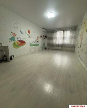 2-к квартира, вторичка, 70м2, 1/16 этаж