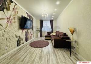 2-к квартира, вторичка, 63м2, 1/17 этаж