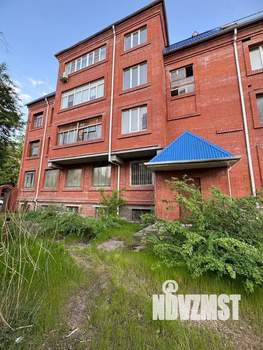 4-к квартира, вторичка, 140м2, 2/2 этаж