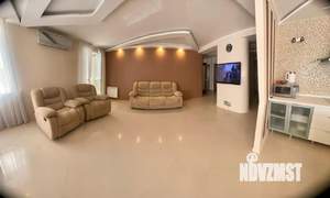 4-к квартира, вторичка, 113м2, 9/10 этаж