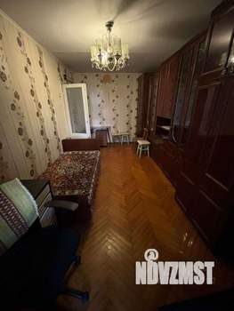 3-к квартира, вторичка, 61м2, 1/5 этаж