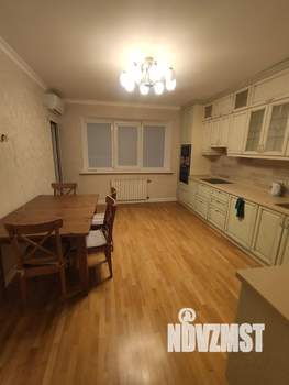 3-к квартира, вторичка, 95м2, 6/6 этаж