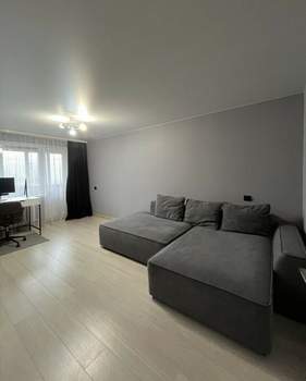 2-к квартира, вторичка, 60м2, 6/23 этаж