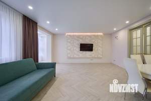 3-к квартира, вторичка, 123м2, 3/25 этаж