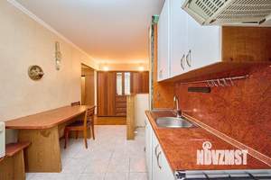 3-к квартира, вторичка, 75м2, 3/10 этаж