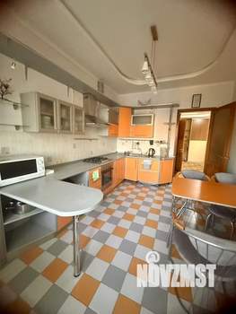 3-к квартира, вторичка, 106м2, 3/7 этаж