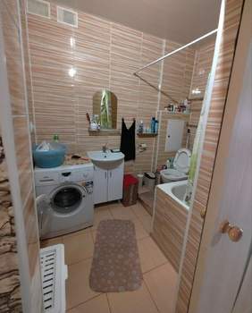 2-к квартира, вторичка, 58м2, 1/6 этаж