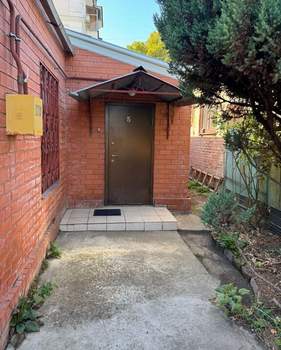 2-к квартира, вторичка, 37м2, 1/1 этаж