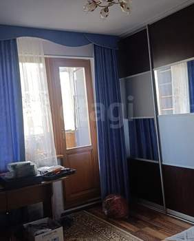 3-к квартира, вторичка, 81м2, 1/10 этаж