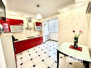 2-к квартира, вторичка, 70м2, 2/12 этаж