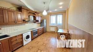 3-к квартира, вторичка, 100м2, 6/18 этаж