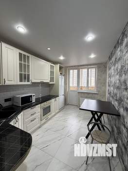 2-к квартира, вторичка, 60м2, 12/17 этаж