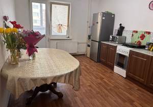 2-к квартира, вторичка, 68м2, 2/14 этаж