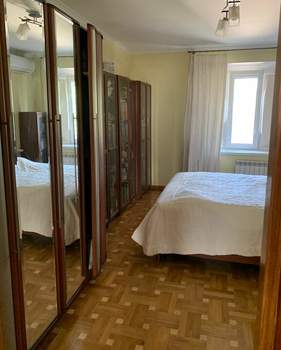 3-к квартира, вторичка, 110м2, 3/10 этаж