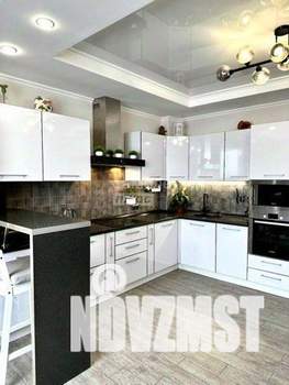 3-к квартира, вторичка, 100м2, 8/20 этаж