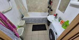 2-к квартира, вторичка, 53м2, 1/19 этаж