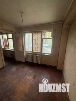 2-к квартира, вторичка, 40м2, 1/5 этаж