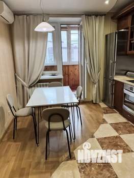 2-к квартира, вторичка, 67м2, 10/17 этаж
