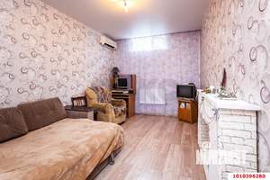 2-к квартира, вторичка, 61м2, -1/4 этаж